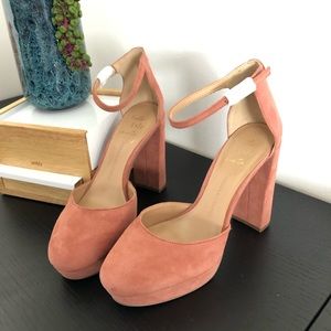 Banana Republic Platform Pumps